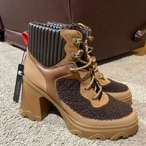 Sorel Brex Heel Cozy Lace Bootie Women’s Size 9.5 Tawny Buff Leather Waterproof
